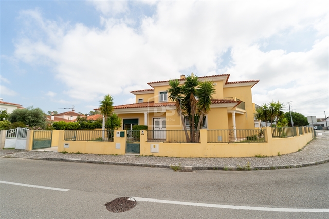 Moradia T4 - Marinha Grande, Marinha Grande, Leiria - Imagem grande