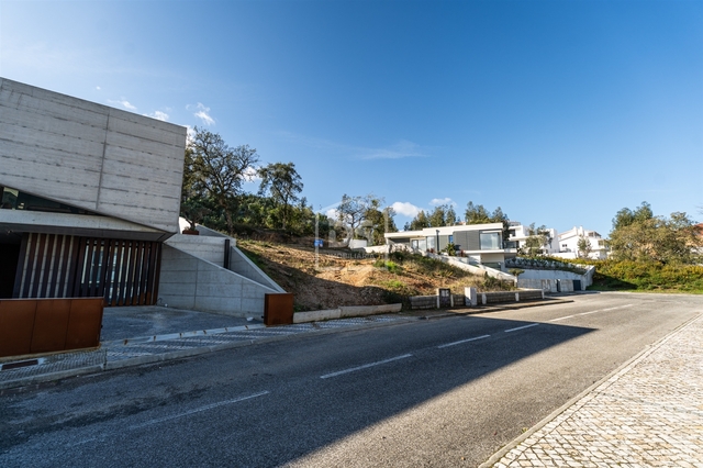 Pr�dio T0 - Tap�us, Soure, Coimbra - Imagem grande
