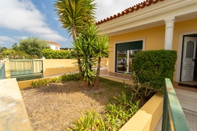 Moradia T4 - Marinha Grande, Marinha Grande, Leiria - Miniatura: 1/24