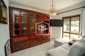 Moradia T5 - S�o Mamede, Batalha, Leiria - Miniatura: 22/23