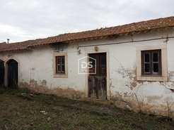 Moradia T3 - Cela, Alcoba�a, Leiria - Miniatura: 23/24