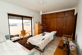 Armazm T4 - Santa Eufmia, Leiria, Leiria - Miniatura: 23/24