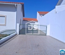 Moradia T3 - Porto de M�s, Porto de M�s, Leiria - Miniatura: 12/24