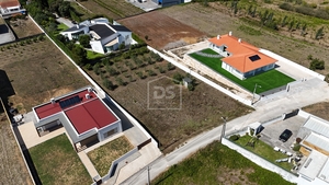 Terreno Urbano T0 - Maceira, Leiria, Leiria