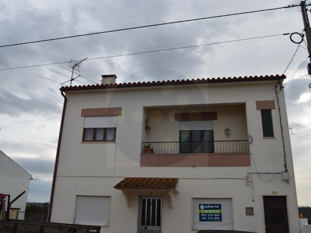 Prédio - São Miguel do Rio Torto, Abrantes, Santarém - Imagem grande