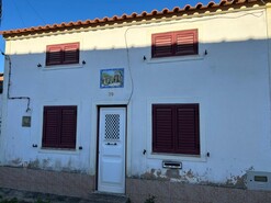 Moradia T2 - Alvega, Abrantes, Santar�m