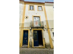 Moradia T4 - Abrantes, Abrantes, Santar�m