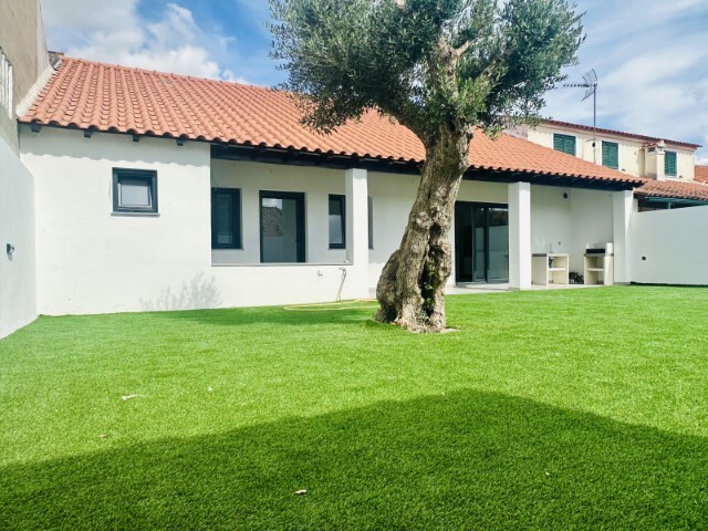 Moradia T3 - São Miguel do Rio Torto, Abrantes, Santarém - Imagem grande