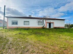 Moradia T3 - Martinchel, Abrantes, Santar�m