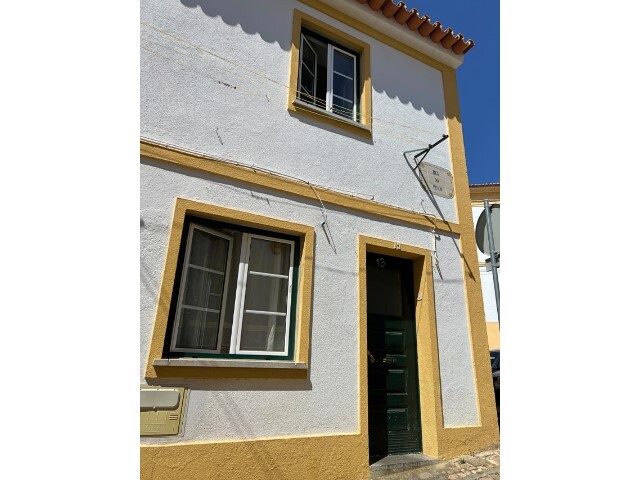 Moradia T2 - Abrantes, Abrantes, Santarém - Imagem grande