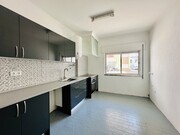 Apartamento T2 - Abrantes, Abrantes, Santarm - Miniatura: 1/9