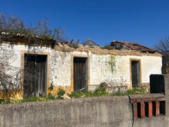 Moradia T3 - Pego, Abrantes, Santar�m