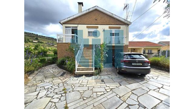Moradia T3 - Telões, Vila Pouca de Aguiar, Vila Real - Imagem grande