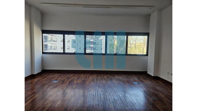 Escrit�rio - Porto, Porto, Porto - Imagem grande