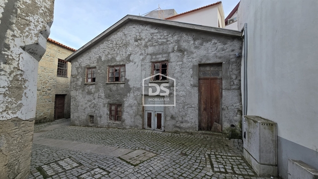 Moradia T2 - Santa Maria, Manteigas, Guarda - Imagem grande