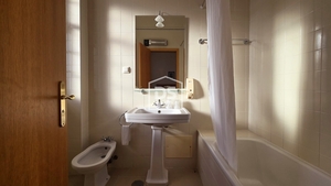 Hotel/Residencial - Abrunhosa-a-Velha, Mangualde, Viseu - Miniatura: 22/24