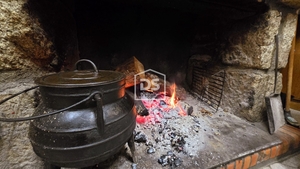 Moradia T5 - Aldeia de Santo Ant�nio, Sabugal, Guarda - Miniatura: 10/24
