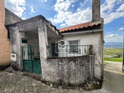Moradia T1 - Corti�o da Serra, Celorico da Beira, Guarda