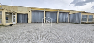 Armaz�m T0 - Vilar Formoso, Almeida, Guarda - Miniatura: 13/24