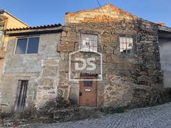 Moradia T0 - Juncais, Fornos de Algodres, Guarda - Miniatura: 10/24