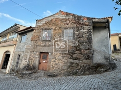 Moradia T0 - Juncais, Fornos de Algodres, Guarda - Miniatura: 21/24