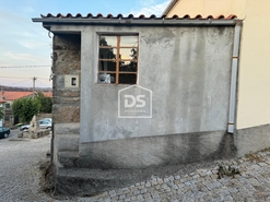 Moradia T0 - Juncais, Fornos de Algodres, Guarda - Miniatura: 22/24