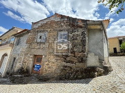 Moradia T0 - Juncais, Fornos de Algodres, Guarda - Miniatura: 24/24