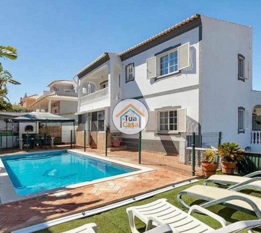 Moradia T4 - Montenegro, Faro, Faro (Algarve) - Imagem grande
