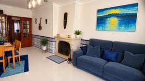 Apartamento T3 - Baixa da Banheira, Moita, Set�bal - Miniatura: 2/17