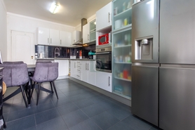 Apartamento T3 - Santo Ant�nio da Charneca, Barreiro, Set�bal - Miniatura: 7/35