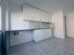 Apartamento T3 - Moita, Moita, Set�bal - Miniatura: 8/31