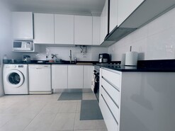 Apartamento T2 - Baixa da Banheira, Moita, Set�bal - Miniatura: 10/29