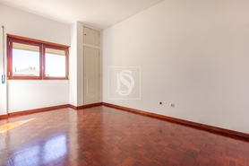 Apartamento T4 - Alto do Seixalinho, Barreiro, Set�bal - Miniatura: 2/25