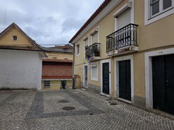 Prédio - Caldas da Rainha, Caldas da Rainha, Leiria - Miniatura: 12/50