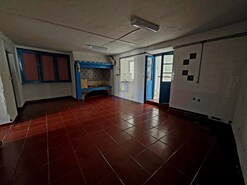 Prédio - Caldas da Rainha, Caldas da Rainha, Leiria - Miniatura: 20/50