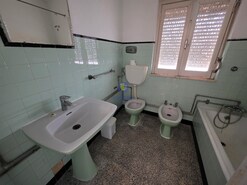 Prédio - Caldas da Rainha, Caldas da Rainha, Leiria - Miniatura: 40/50