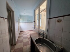 Prédio - Caldas da Rainha, Caldas da Rainha, Leiria - Miniatura: 41/50