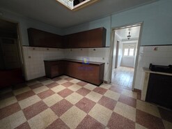 Prédio - Caldas da Rainha, Caldas da Rainha, Leiria - Miniatura: 42/50