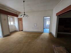 Prédio - Caldas da Rainha, Caldas da Rainha, Leiria - Miniatura: 46/50