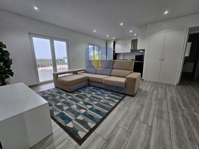 Moradia T3 - Ferrel, Peniche, Leiria - Imagem grande