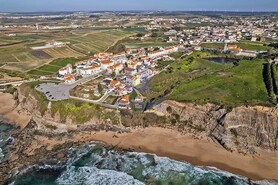Moradia T3 - Atouguia da Baleia, Peniche, Leiria - Miniatura: 13/15