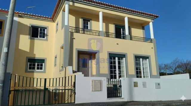 Moradia T4 - N�o Definido, N�o Definido, N�o Definido - Imagem grande