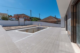 Moradia T4 - Caldas da Rainha, Caldas da Rainha, Leiria - Miniatura: 3/38