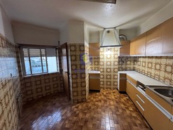 Apartamento T3 - Caldas da Rainha, Caldas da Rainha, Leiria - Miniatura: 1/14