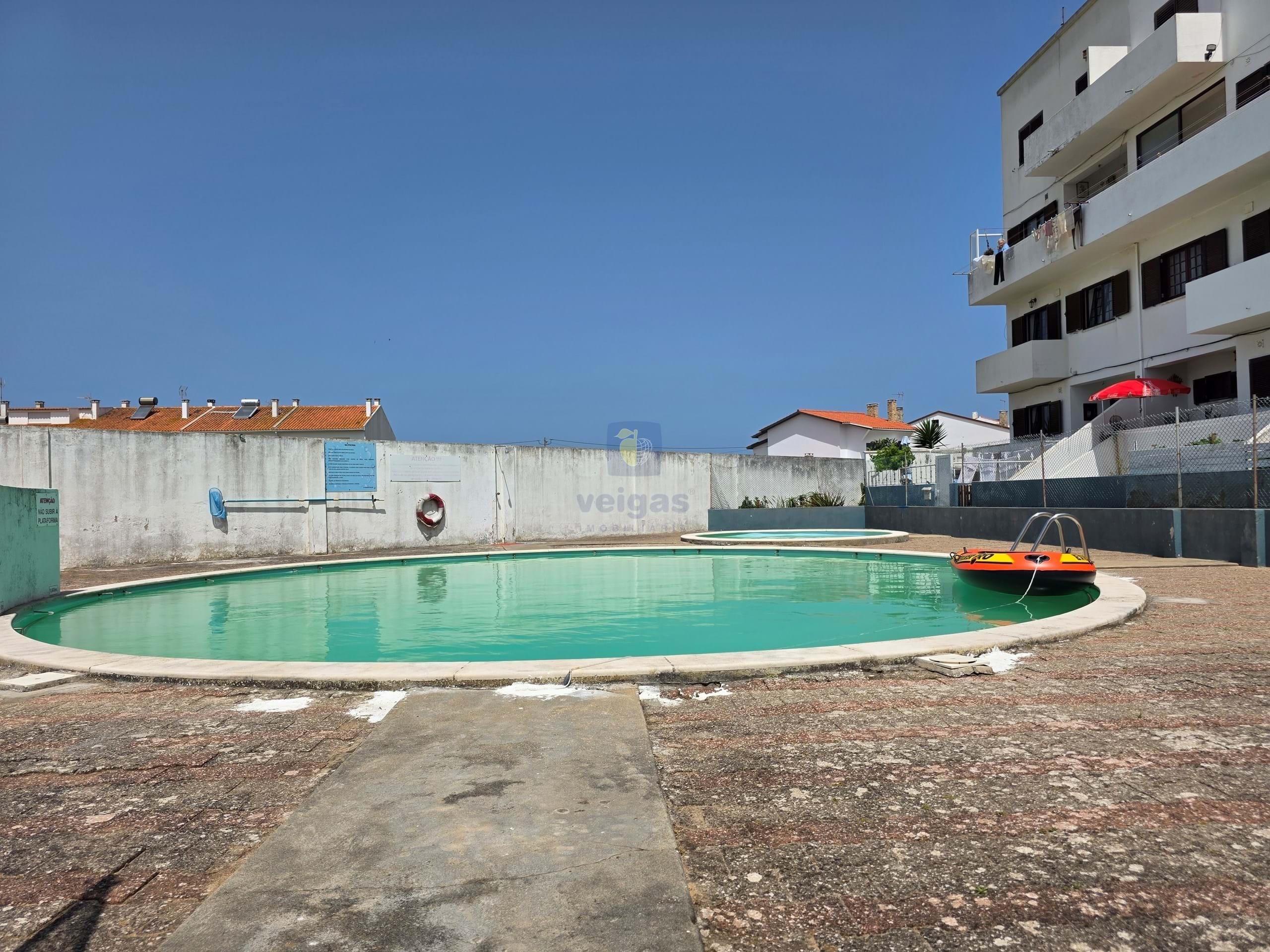 Moradia T4 - S�o Martinho do Porto, Alcoba�a, Leiria - Miniatura: 25/30