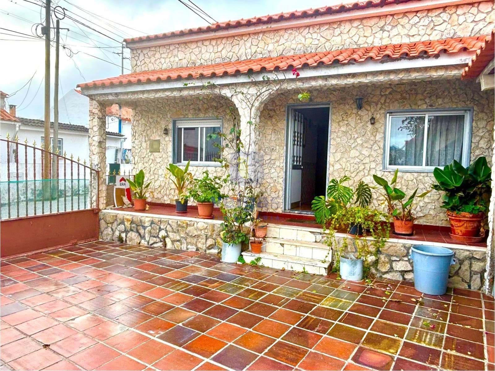 Moradia T2 - Caldas da Rainha, Caldas da Rainha, Leiria - Imagem grande
