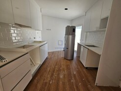 Apartamento T2 - S�o Martinho do Porto, Alcoba�a, Leiria