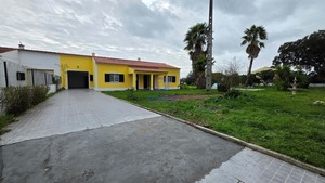 Moradia T3 - Gloria do Ribatejo, Salvaterra de Magos, Santar�m - Miniatura: 1/39