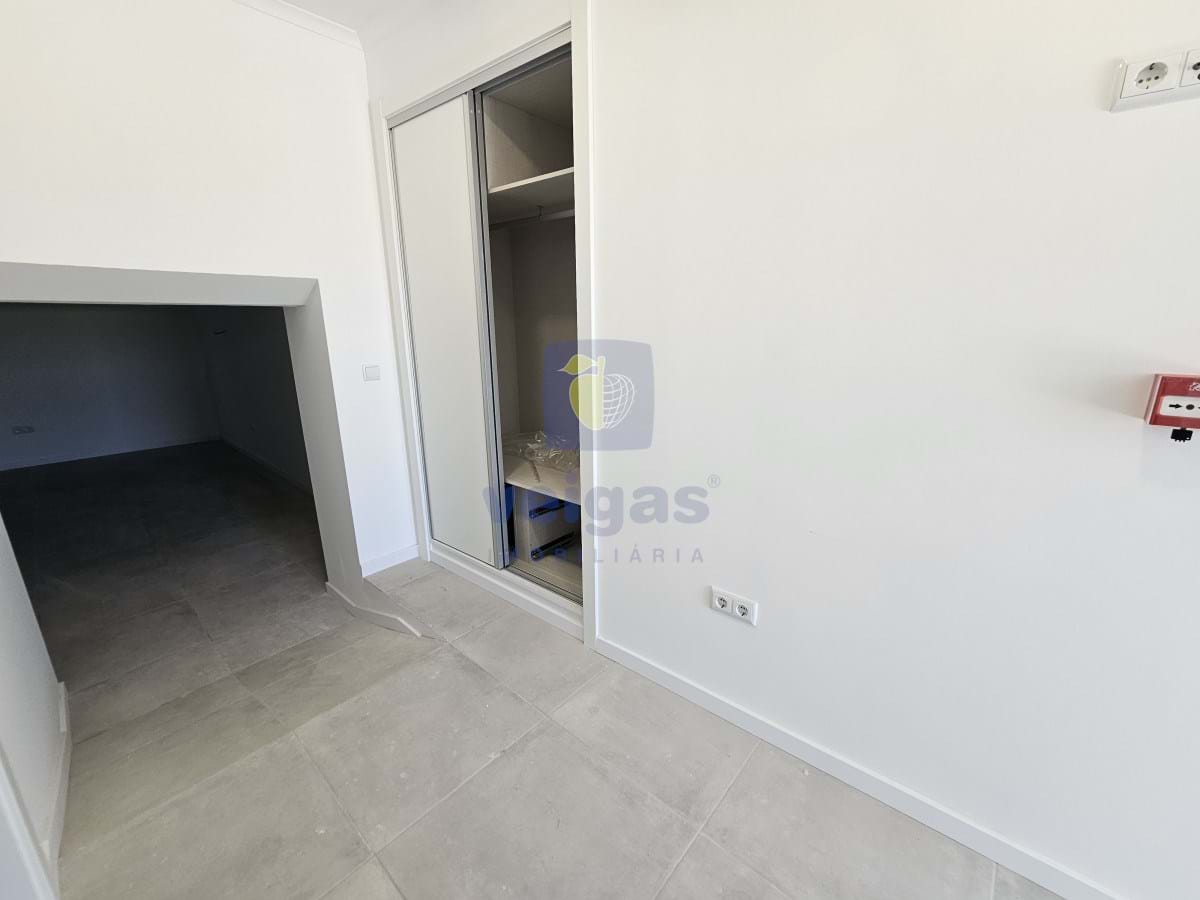 Apartamento T5 - Caldas da Rainha, Caldas da Rainha, Leiria - Miniatura: 17/29
