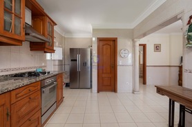 Moradia T5 - Santa Maria, �bidos, Leiria - Miniatura: 25/63